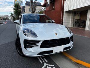 PORSCHE Macan GTS
