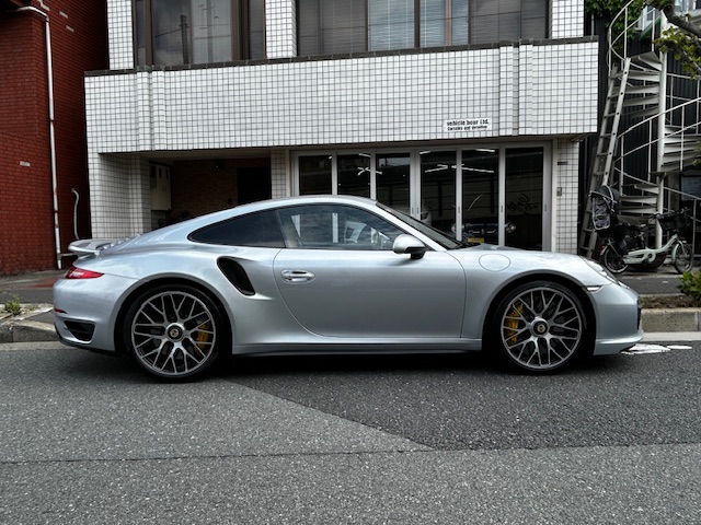PORSCHE 911 turboS - 画像 (3)