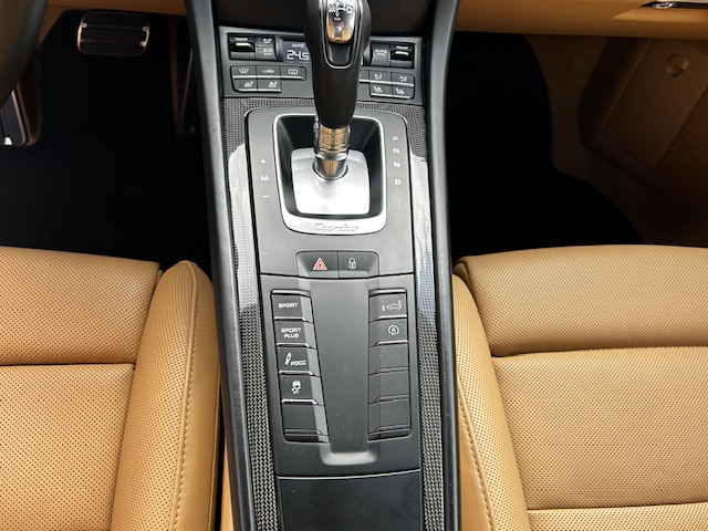 PORSCHE 911 turboS - 画像 (19)