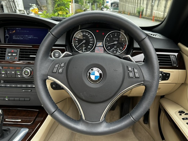 BMW335i Cabriolet - 画像 (13)