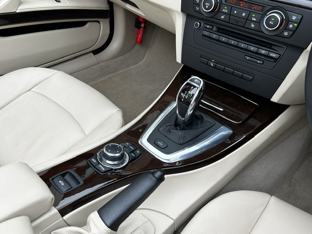BMW335i Cabriolet - 画像 (15)